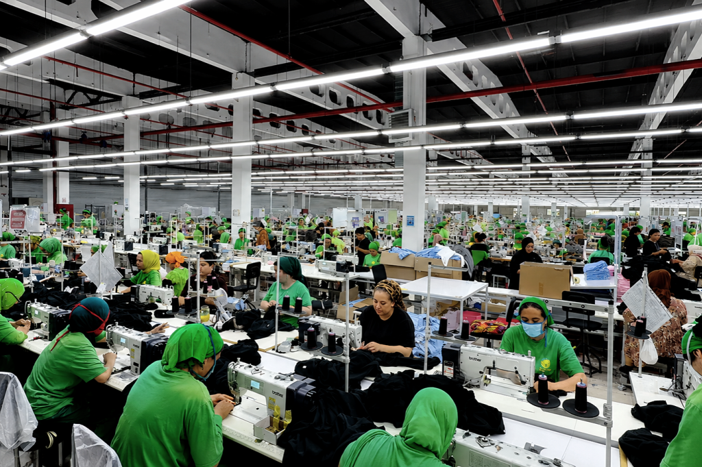 Global Textile Sewing Division: The Daily Work of a Large Team