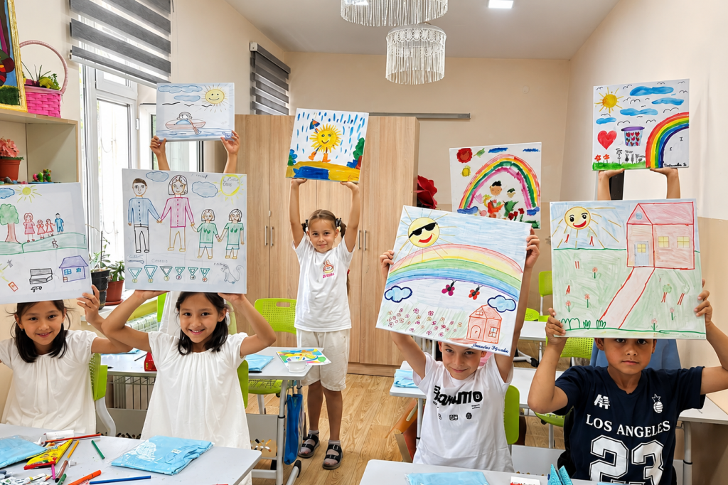 When Children Draw Happiness